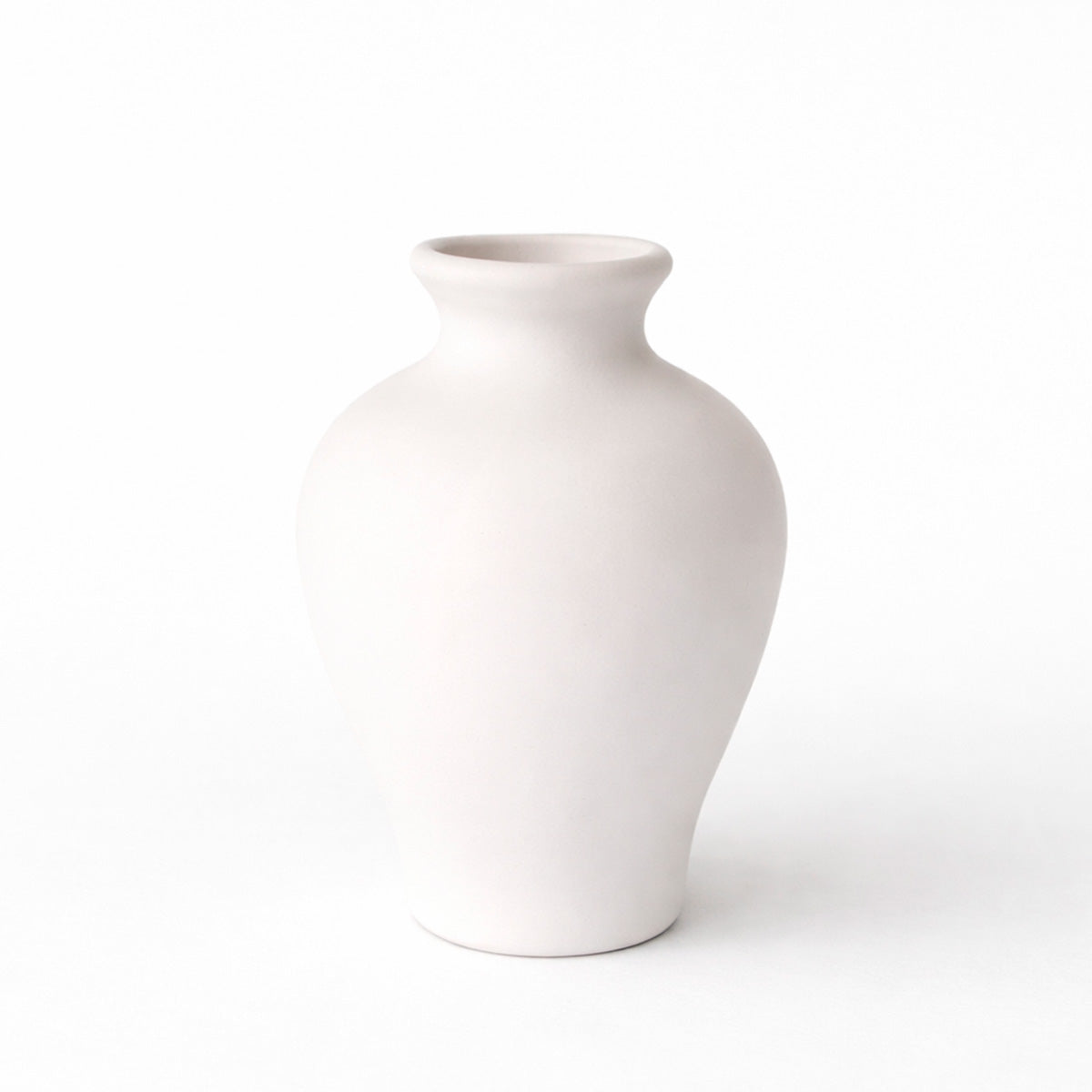 Lille buet keramisk vase - Hvid