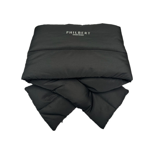 Heated Scarf in Recycled Material | Unisex | Black | Model Oslo