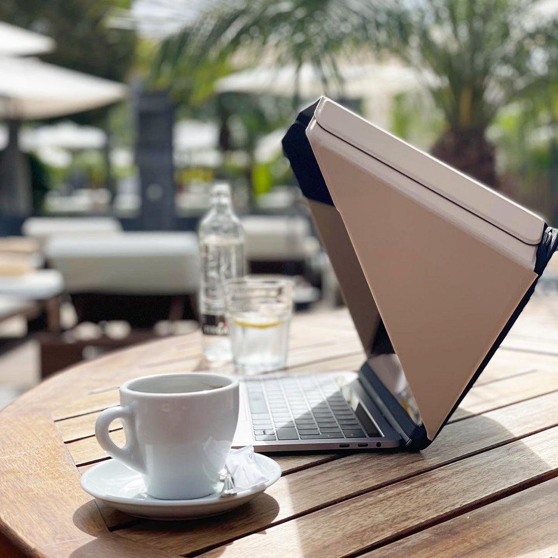 Laptop Screen Shade by Philbert