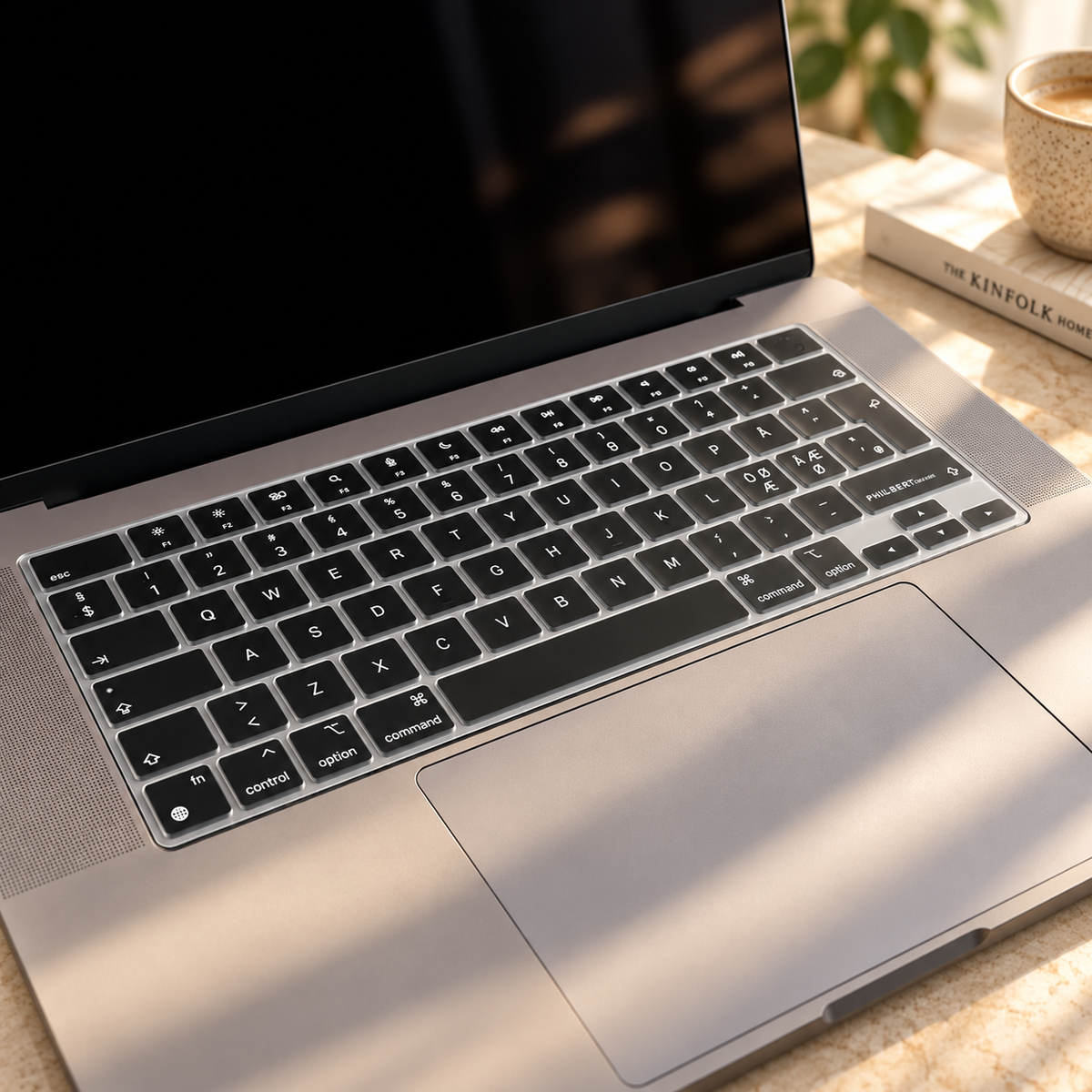 Black Scandinavian keyboard cover - MacBook Air 13"/15″ & MacBook Pro 14"/16" 2021/26