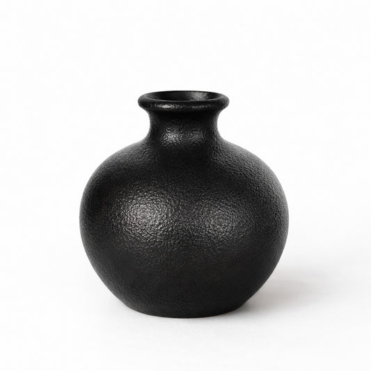 Small round ceramic vase, Black