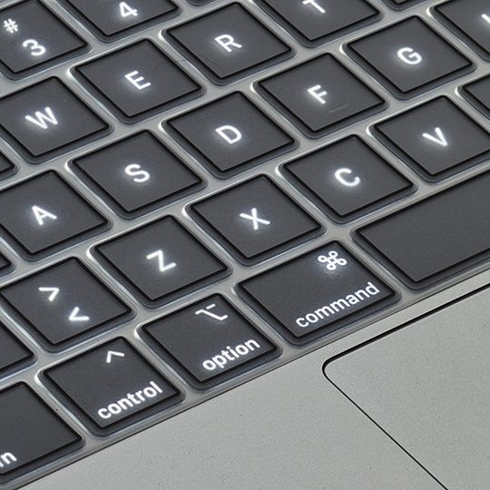 Transparent/sort Europæisk Tastaturcover – MacBook Pro 13” og 12" 2015-2019